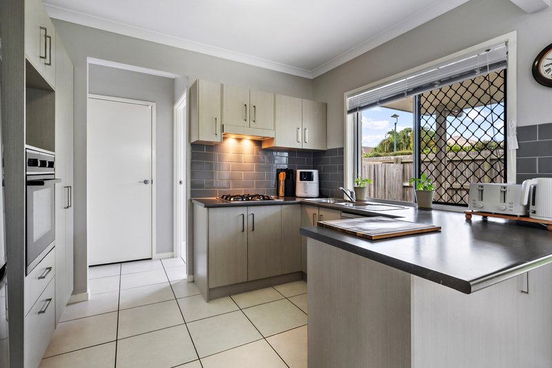 Photo - 9/15 Silvereye Drive, Griffin QLD 4503 - Image 2