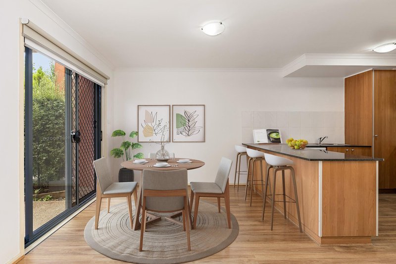 Photo - 9/15 Wanliss Street, Latham ACT 2615 - Image 5