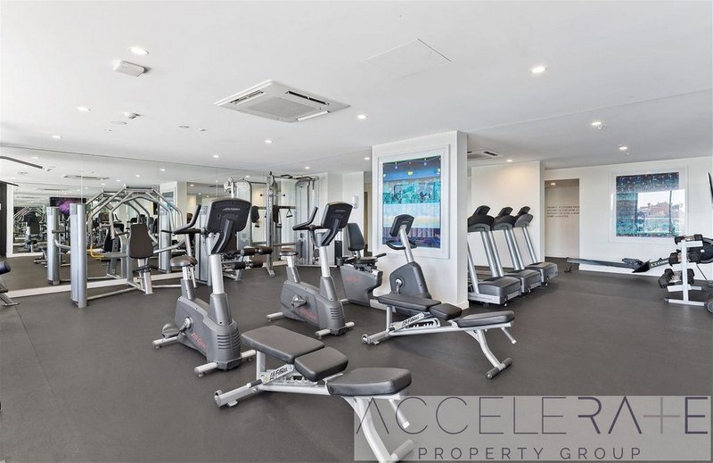 Photo - 915/477 Boundary Street, Spring Hill QLD 4000 - Image 10