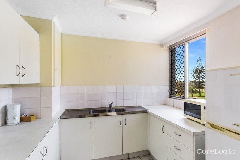 Photo - 9/155 Old Burleigh Road, Broadbeach QLD 4218 - Image 5