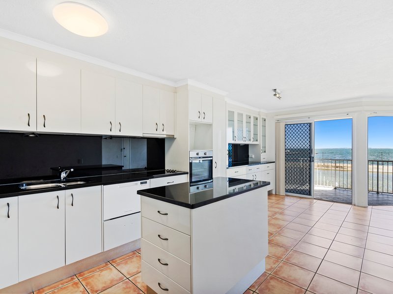 Photo - 9/155 Wynnum Esplanade, Wynnum QLD 4178 - Image 5