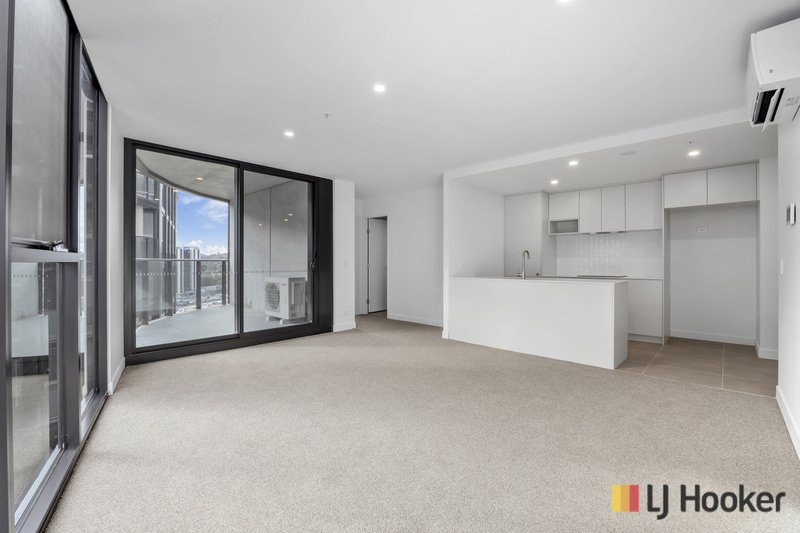 Photo - 915/6 Furzer Street, Phillip ACT 2606 - Image 1