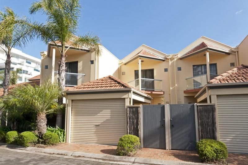 9/157 Brebner Drive, West Lakes SA 5021