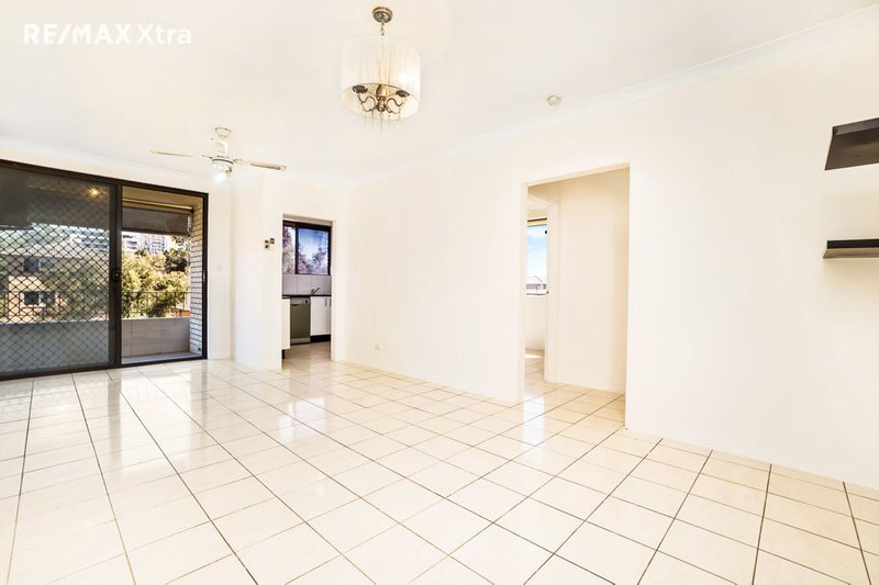 Photo - 9/16 Drummond Street, Warwick Farm NSW 2170 - Image 2