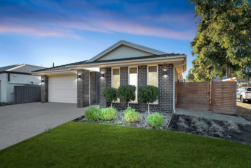 Photo - 916 Sayers Road, Tarneit VIC 3029 - Image 2