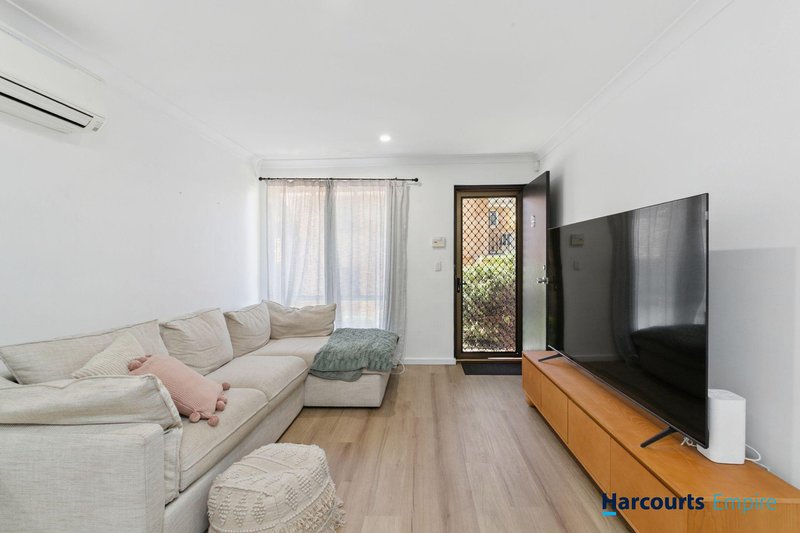 Photo - 9/17 Alga Street, Scarborough WA 6019 - Image 2