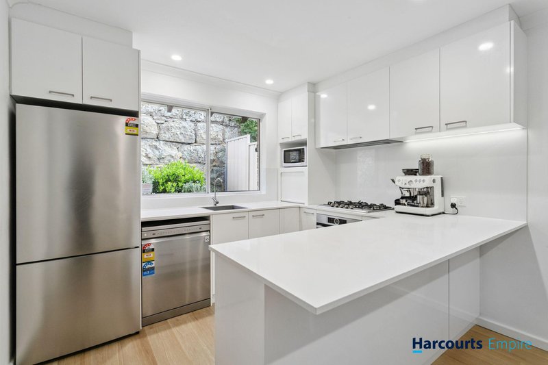 Photo - 9/17 Alga Street, Scarborough WA 6019 - Image 8