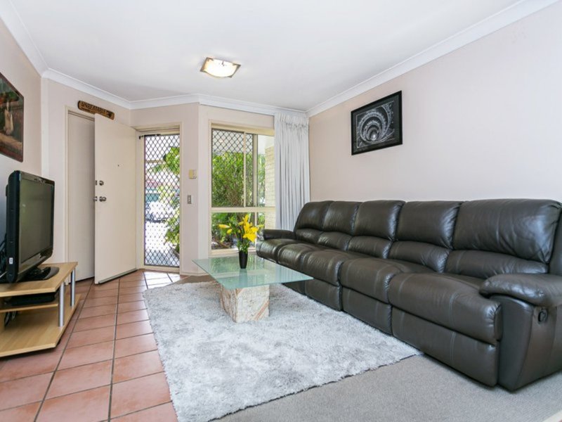 Photo - 9/17 Douma Dr , Mudgeeraba QLD 4213 - Image 4