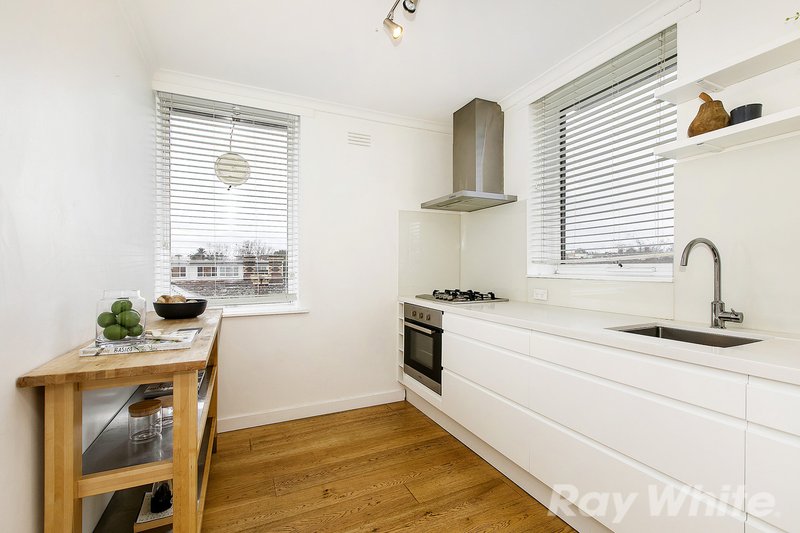 Photo - 9/17 Howitt Street, South Yarra VIC 3141 - Image 4