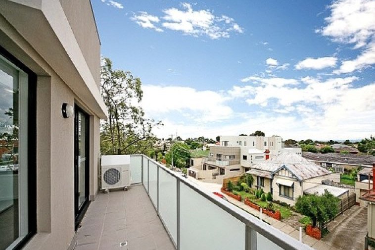 Photo - 9/17 Shepparson Avenue, Carnegie VIC 3163 - Image 4