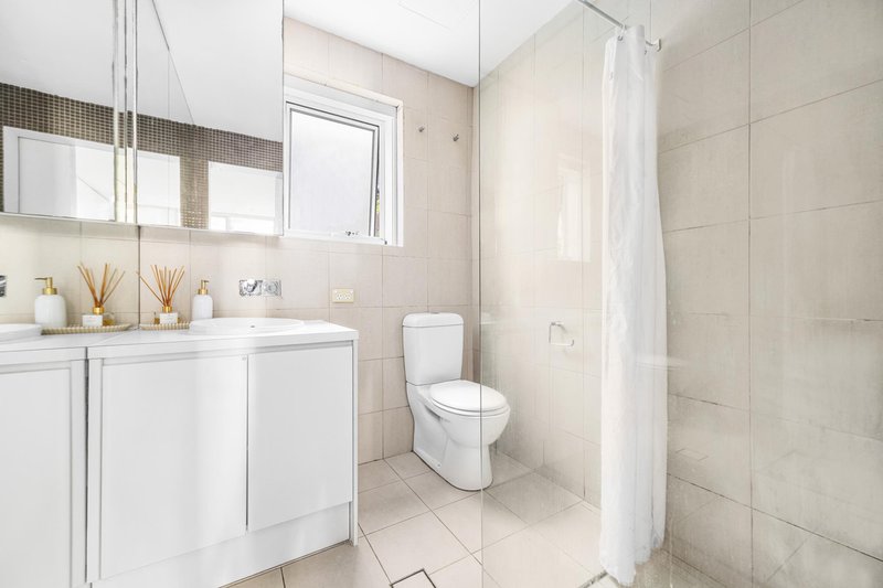 Photo - 9/177-179 Glenayr Avenue, Bondi Beach NSW 2026 - Image 5