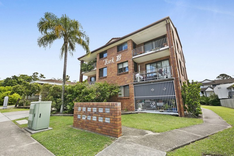 Photo - 9/18 Garden Street, Southport QLD 4215 - Image 1