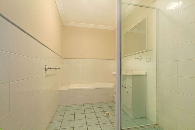 Photo - 9/19 Atchison Street, Wollongong NSW 2500 - Image 6