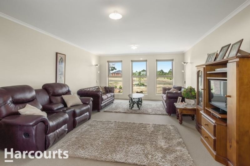 Photo - 919 Sebastopol-Smythesdale Road, Ross Creek VIC 3351 - Image 2