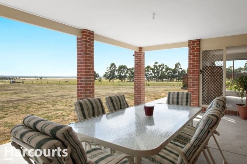 Photo - 919 Sebastopol-Smythesdale Road, Ross Creek VIC 3351 - Image 12