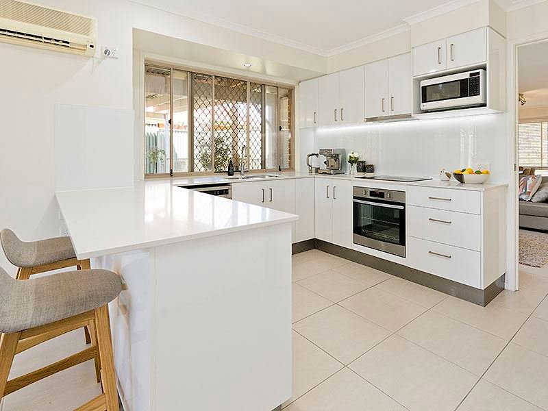 Photo - 919 South Pine Road, Everton Park QLD 4053 - Image 2