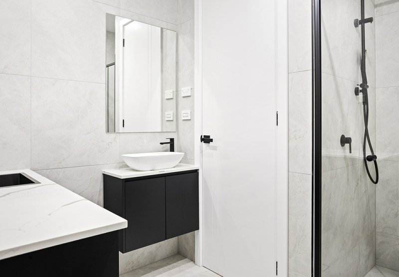 Photo - 91&91A Thirlmere Way, Tahmoor NSW 2573 - Image 8