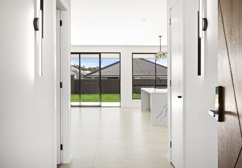 Photo - 91&91A Thirlmere Way, Tahmoor NSW 2573 - Image 16