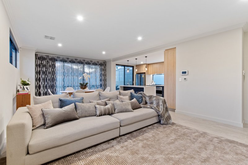 Photo - 91a Coogee Road, Ardross WA 6153 - Image 4