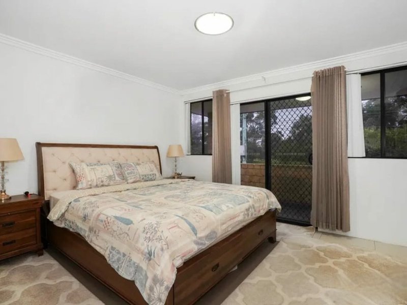 Photo - 91A Dennistoun Avenue, Guildford NSW 2161 - Image 4