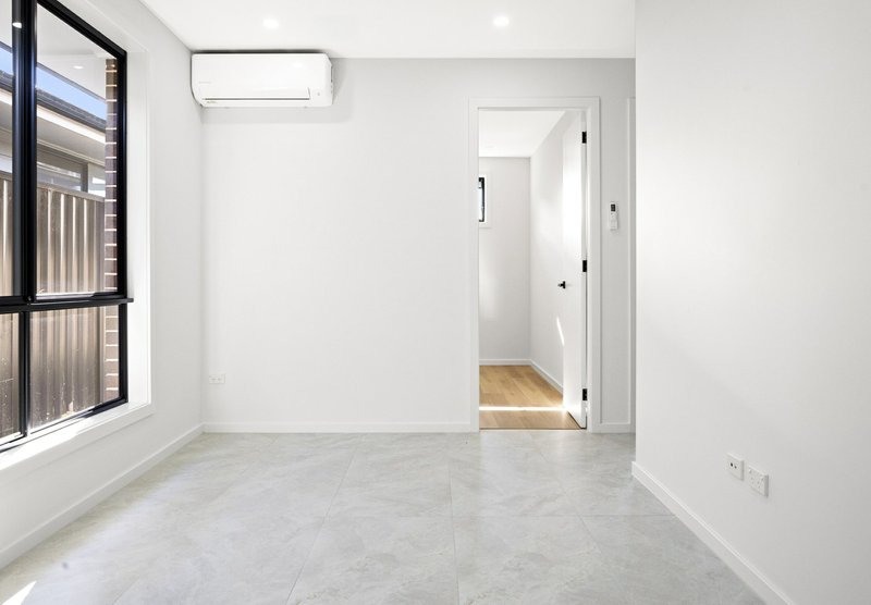 Photo - 91A Thirlmere Way, Tahmoor NSW 2573 - Image 2