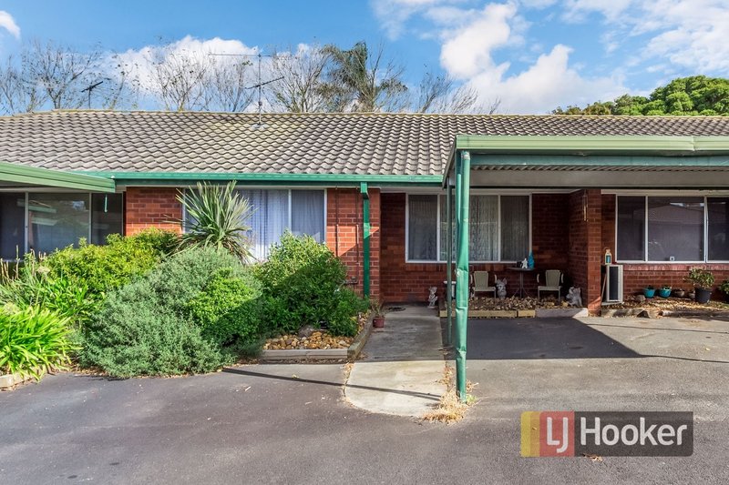 Photo - 9/2-4 Charles Street, Pakenham VIC 3810 - Image 9