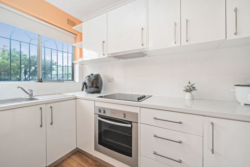 Photo - 9/2-6 Brown Street, Newtown NSW 2042 - Image 4