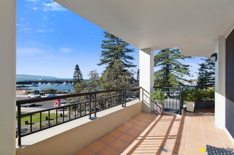 Photo - 9/2-8 Harbour Street, Wollongong NSW 2500 - Image 14