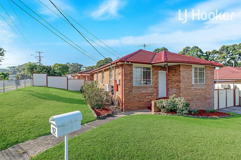 Photo - 92 + 92a Townview Road, Mount Pritchard NSW 2170 - Image 3