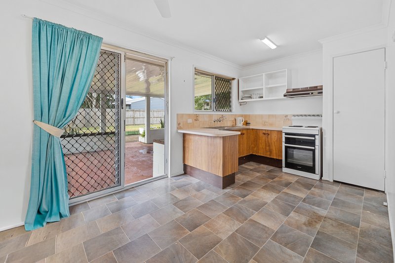 Photo - 92 Adelaide Circuit, Beenleigh QLD 4207 - Image 5