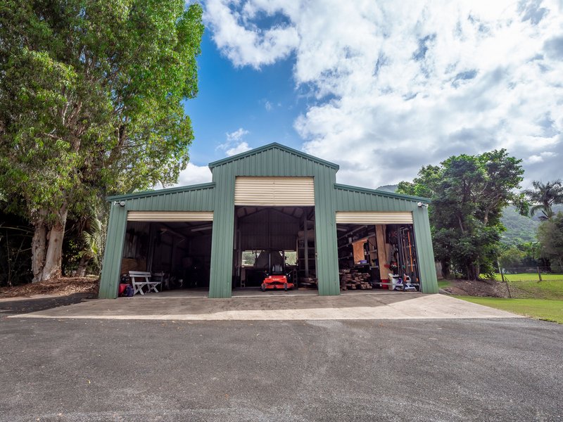 Photo - 92 Arthur Lyons Drive, Redlynch QLD 4870 - Image 18