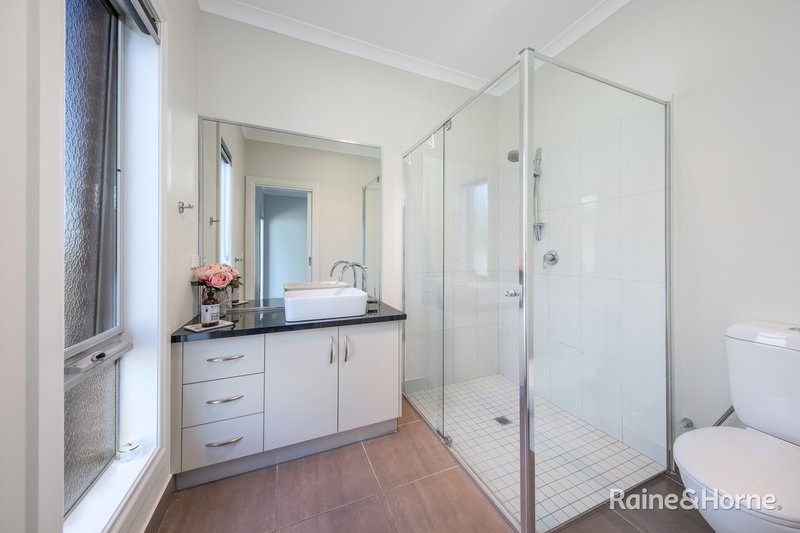 Photo - 92 Belleview Drive, Sunbury VIC 3429 - Image 10