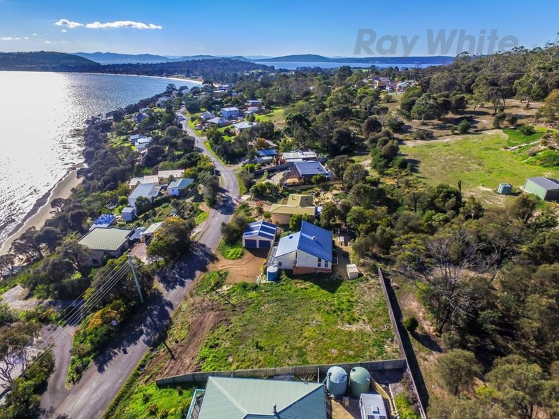 Photo - 92 Blessington Street, South Arm TAS 7022 - Image 5