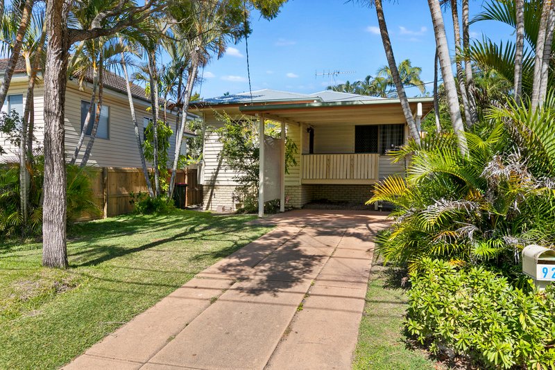 Photo - 92 Boxgrove Avenue, Wynnum QLD 4178 - Image 14