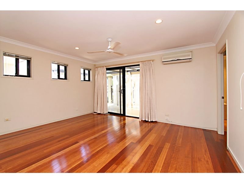 Photo - 9/2 Bronberg Court, Southport QLD 4215 - Image 11