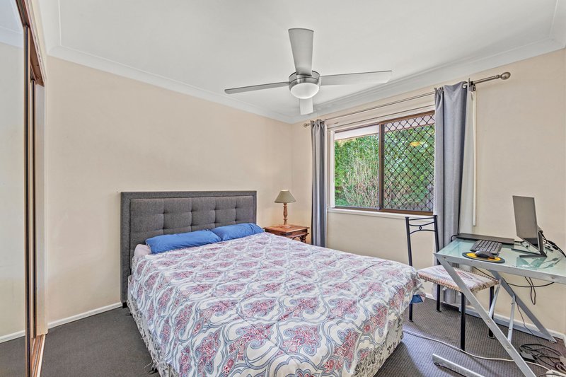 Photo - 92 California Drive, Oxenford QLD 4210 - Image 15