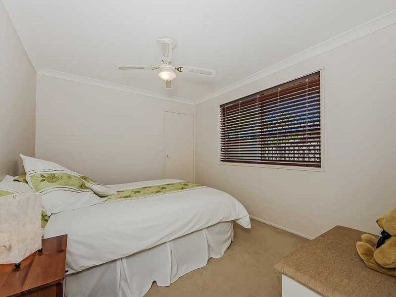 Photo - 92 Camberwell Circuit, Robina QLD 4226 - Image 11