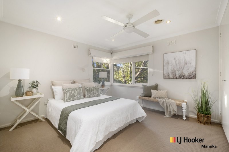 Photo - 92 Captain Cook Crescent, Griffith ACT 2603 - Image 11