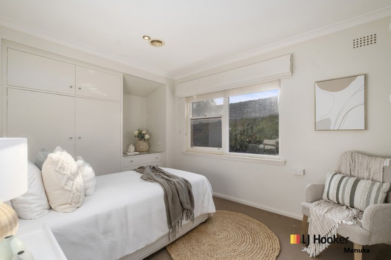 Photo - 92 Captain Cook Crescent, Griffith ACT 2603 - Image 12