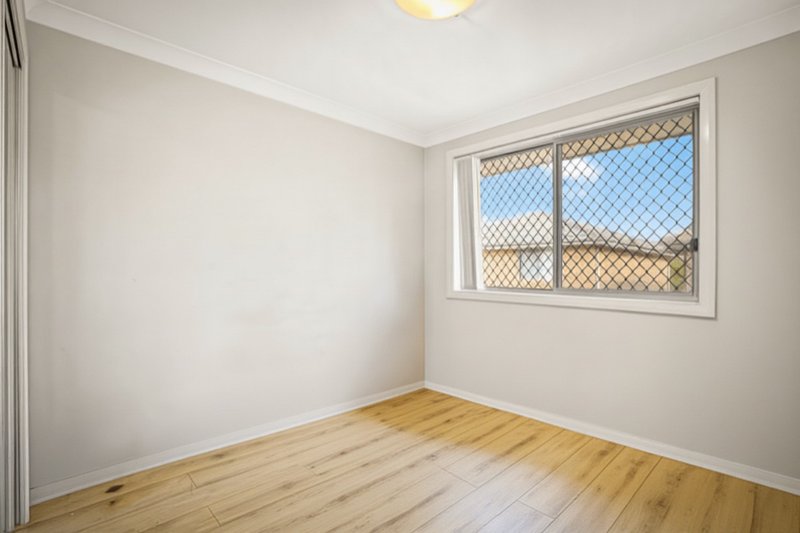 Photo - 92 Carroll Crescent, Plumpton NSW 2761 - Image 9
