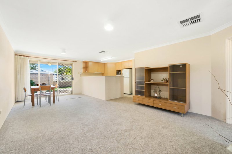 Photo - 9/2 Cerberus Avenue, Parkwood WA 6147 - Image 5