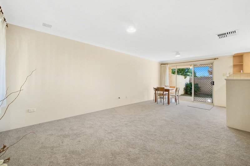 Photo - 9/2 Cerberus Avenue, Parkwood WA 6147 - Image 10