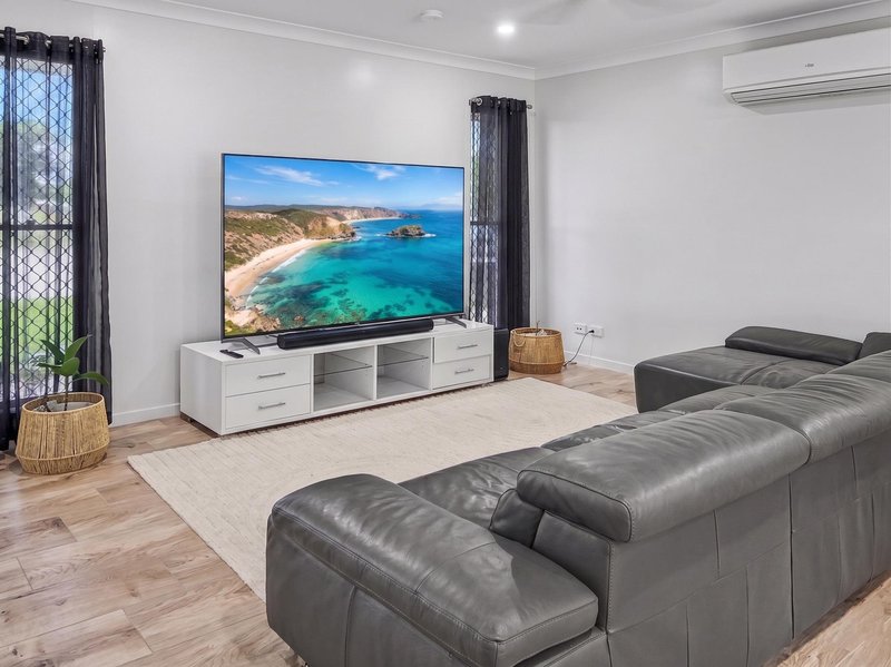 Photo - 92 Clifford Avenue, Yabulu QLD 4818 - Image 8