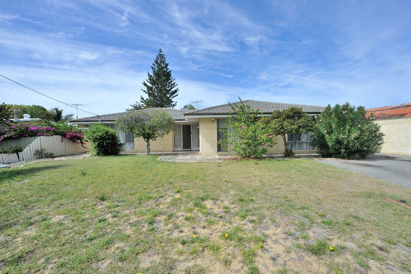 Photo - 92 Currie Street, Warnbro WA 6169 - Image 2