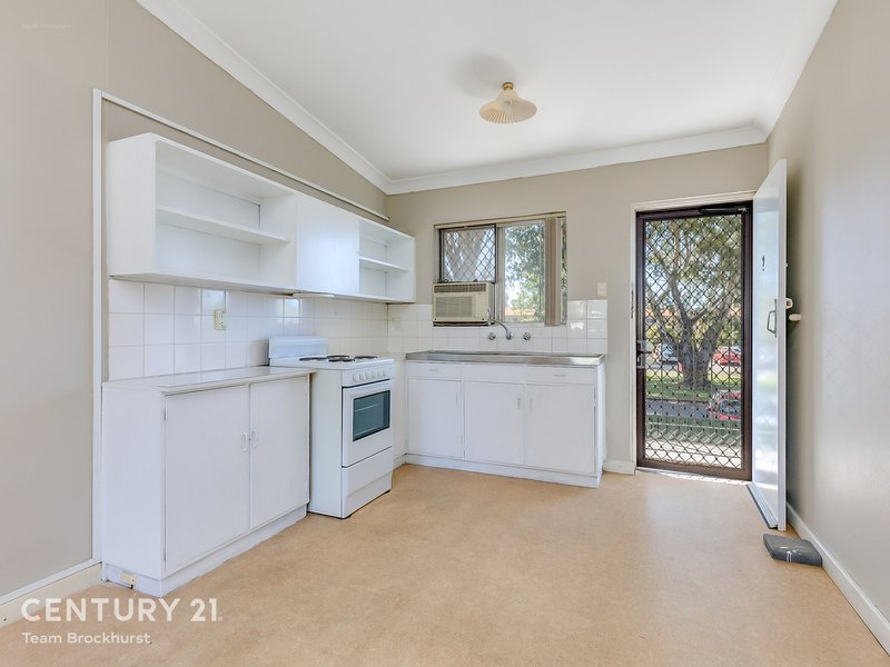 9/2 Dalziell Street, Maddington WA 6109