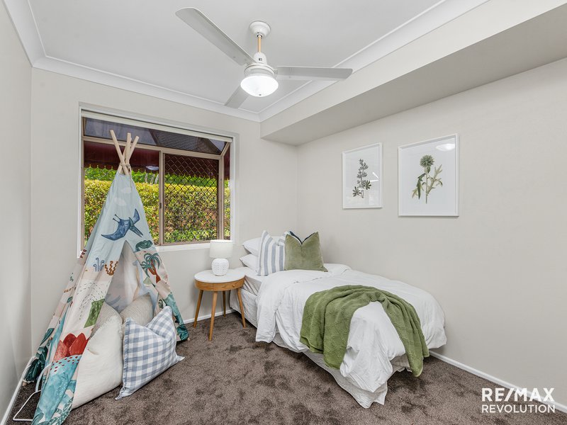 Photo - 92 Delavan Street, Wishart QLD 4122 - Image 11