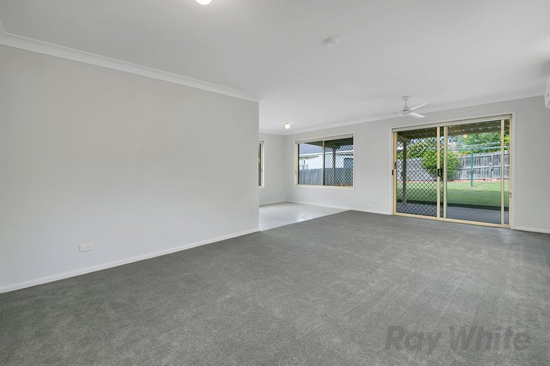 Photo - 92 Ditton Road, Sunnybank Hills QLD 4109 - Image 3