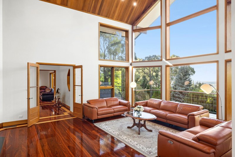 Photo - 92 Douglas Road, Mount Macedon VIC 3441 - Image 6
