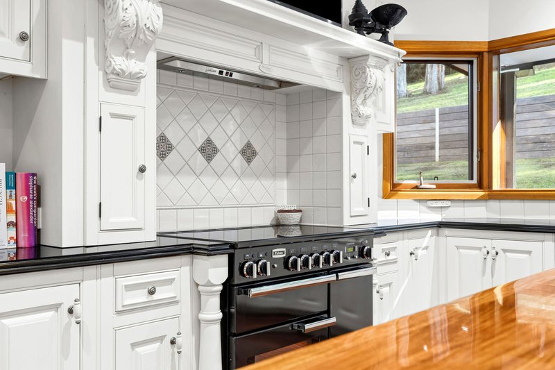 Photo - 92 Douglas Road, Mount Macedon VIC 3441 - Image 8
