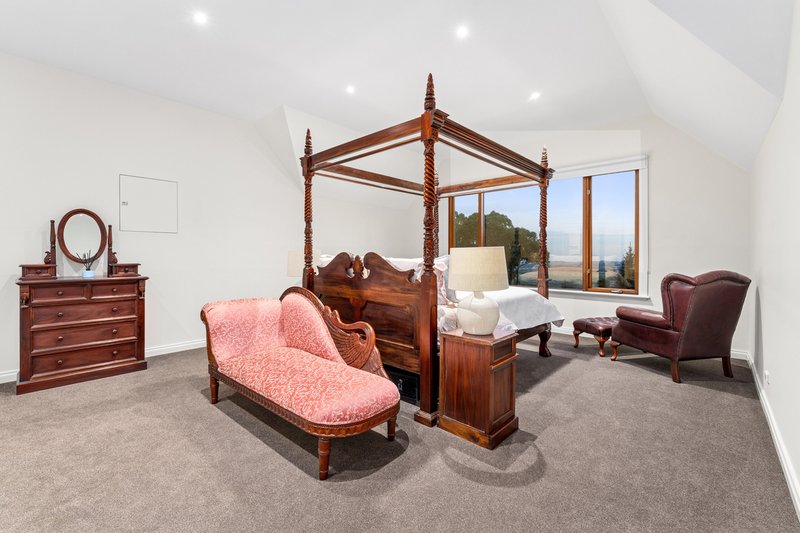 Photo - 92 Douglas Road, Mount Macedon VIC 3441 - Image 17